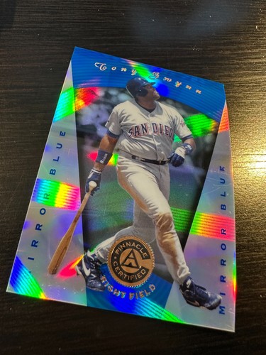 TONY GWYNN 1997 PINNACLE CERTIFICATO #45 SPECCHIO BLU RIFRATTORE PARALLELO SP - Foto 3 di 3