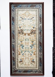 ANTIQUE CHINESE CHINA SILK EMBROIDERY HANGING PANEL METAL THREAD