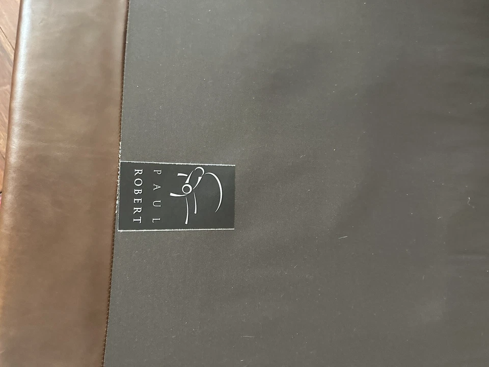 Sofá Chesterfield Paul Robert cuero/tela Foto 4 de 4