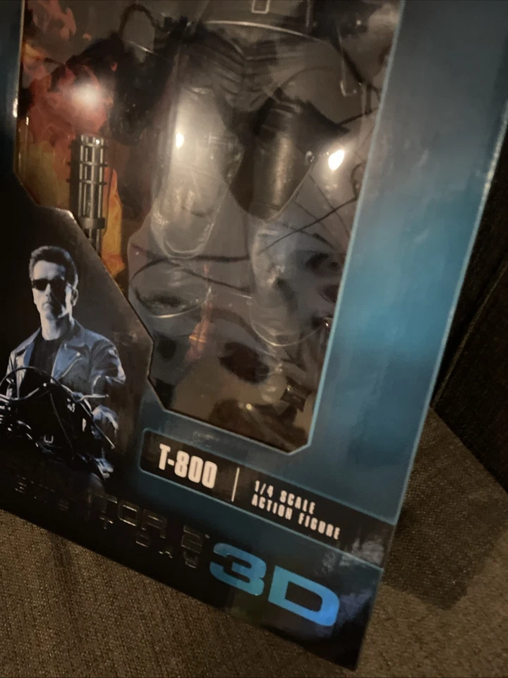 Figura de acción NECA T-800 18" escala 1/4 2017 Terminator 2 Judgment Day ¡Sellada! Foto 2 de 4