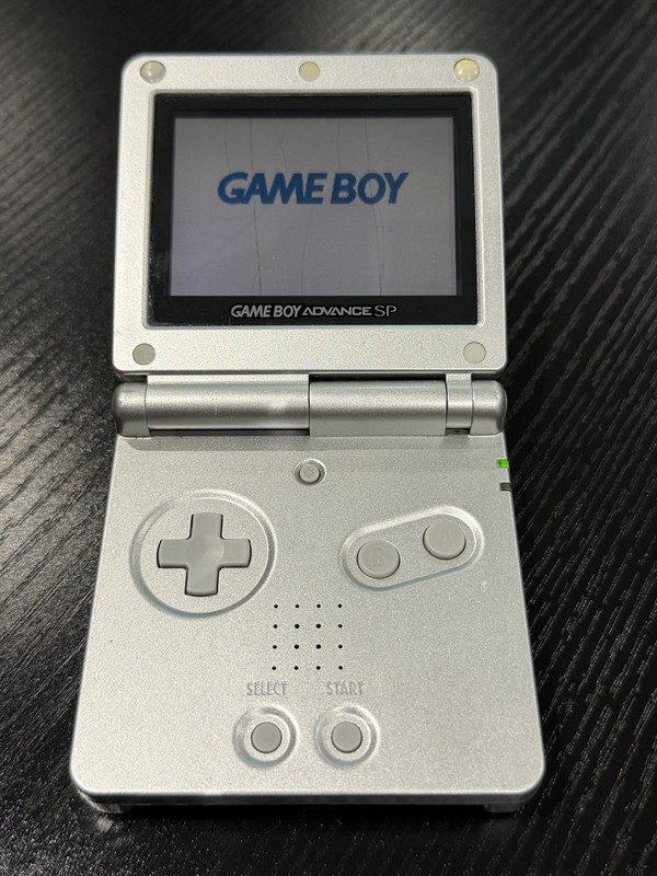 Nintendo Game Boy Advance SP AGS-001 Silver