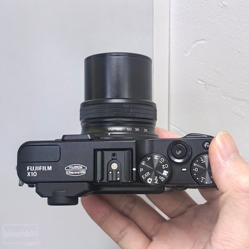 Fujifilm X10 12MP 4x Optical Zoom WiFi Compact Digital Camera with Flash 95% New