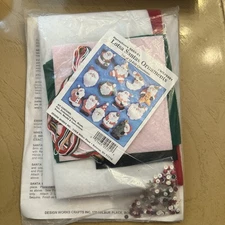 Design Works Crafts Lotsa Santas Felt Ornaments Kit Set of 13 Christmas Craft
