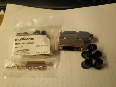 DB15  VGA D-SUB Right Angle All Metal Backshell EMI/RFI, 2ea.