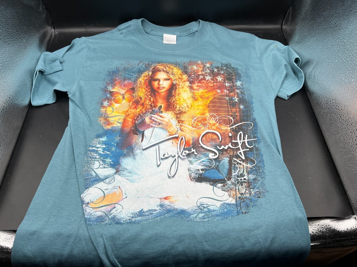 2007 Taylor Swift Signed Autograph Debut Vintage Concert T-Shirt