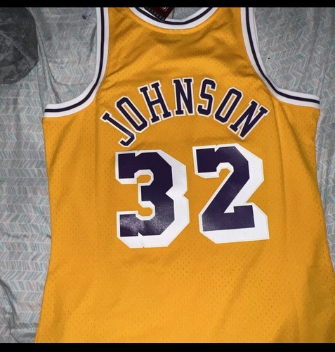 Mitchell & Ness Purple Los Angeles Lakers Magic Johnson 1984-85 Swingman M - Picture 4 of 4