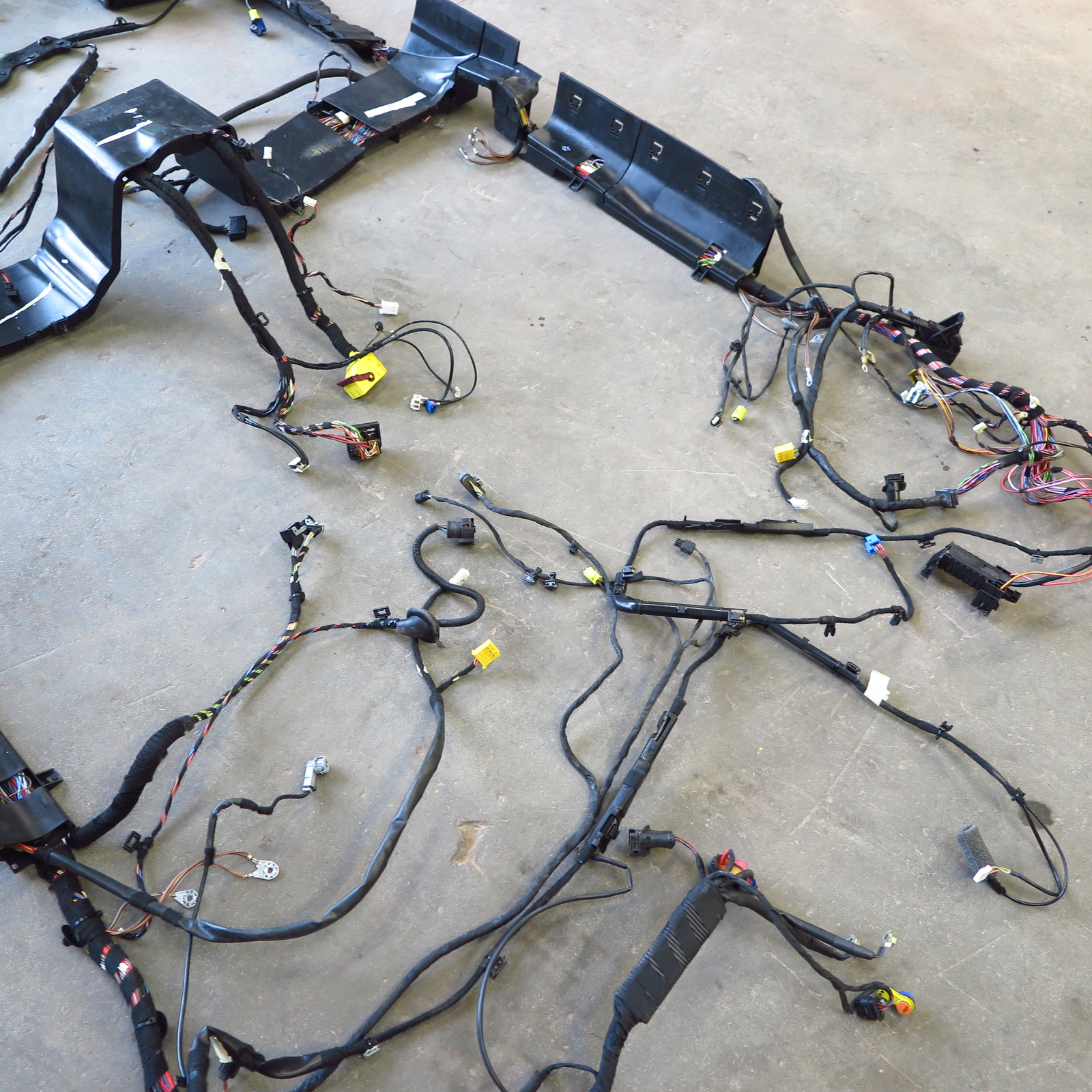 Kabelbaum MERCEDES E-klasse Coupe 207 A2075404932 Hauptkabelbaum  