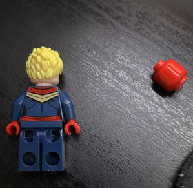 LEGO minifigure Captain Marvel w mask sh0226 Marvel Avengers 76049 Thanos