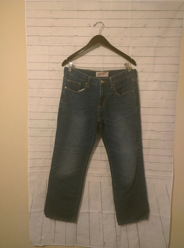 Women's Arizona Jeans Slim Straight Faded 5 Pocket Jeans, Size 32