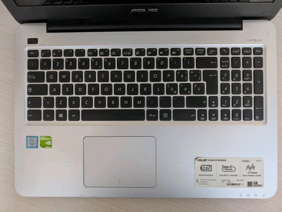 ASUS F556U – Notebook Intel i5 / 8GB RAM / NVIDIA GeForce usato - Immagine 2 di 4
