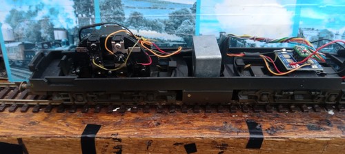 Hornby 00 Gauge Class 35 Hymek DCC Fitted BR Green Livery Lot 12 - Picture 16 of 19