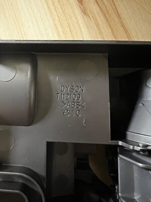 Dyson V10 Vacuum Docking Station Wall Mount Part for Absolute Animal Cleaner NEW