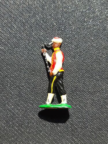 VINTAGE TOY SOLDIER MARCHING SAXOPHONE PLAYER Made In England 1950's - Picture 2 of 5