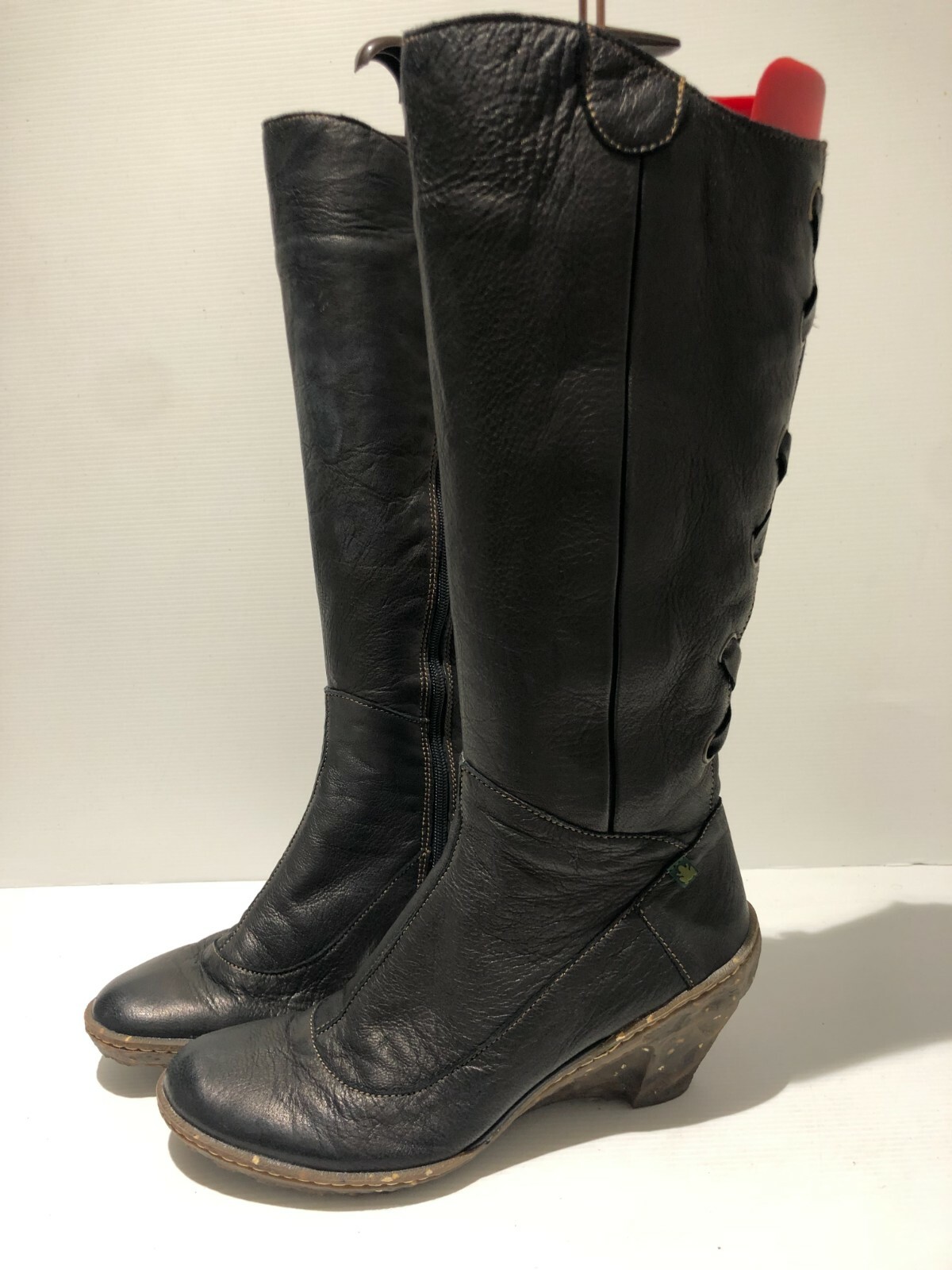 El Naturalista black leather tall knee 