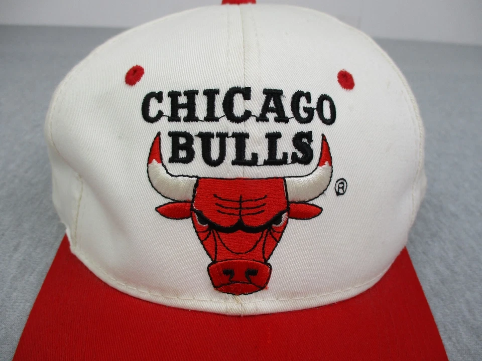 DE COLECCIÓN Chicago Bulls Sombrero Snap Back NBA Blanco Blockhead Youngan Años 90 G Gorra Foto 3 de 4