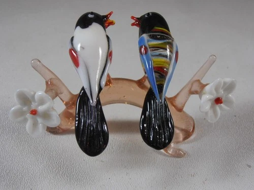 Vintage Murano Venetian Blown Art Glass Love Birds on Branch With Flowers