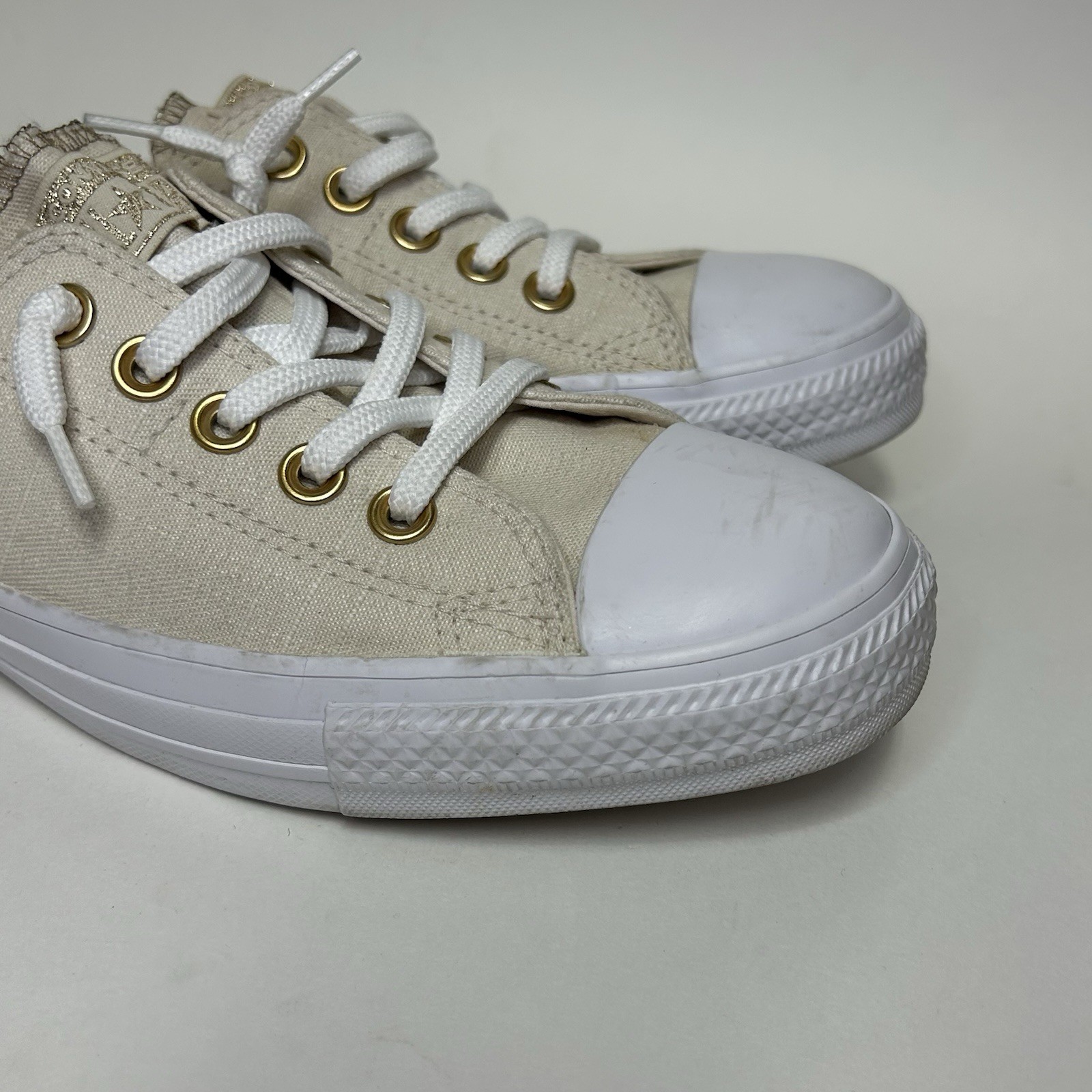 Converse Shoreline Chuck Taylor Beige Tan Gold Eyelets Women’s Size 11 thumbnail 2