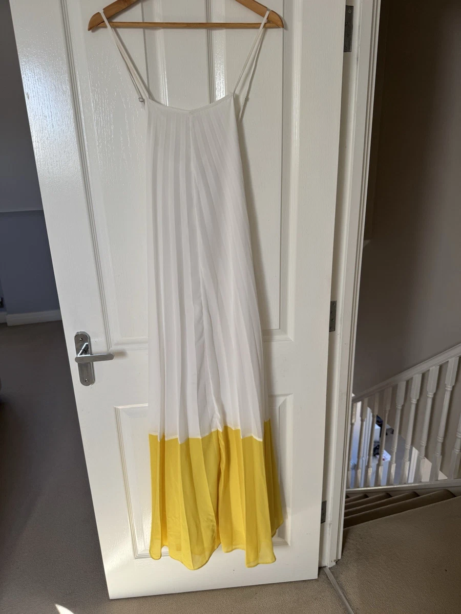 missguided yellow pleated maxi dress Missguided exclusive pleated maxi dress