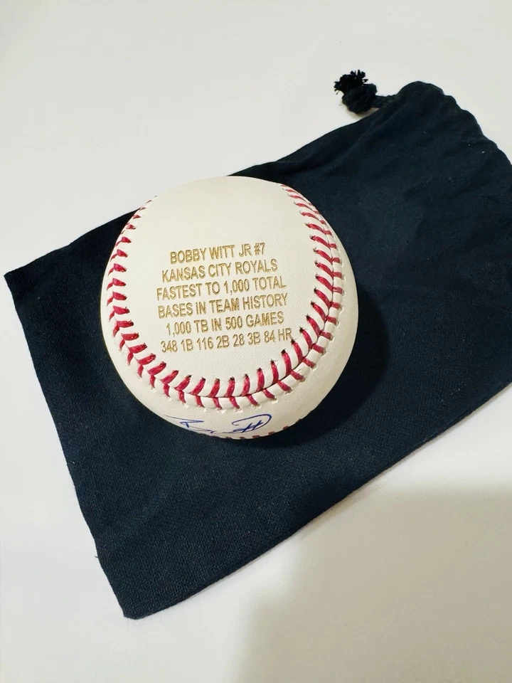 Бейсбольный мяч с автографом Бобби Уитта-младшего Total Bases Record MLB NO14/50 - Изображение 4 из 4