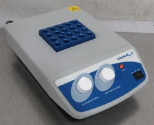 T199347 VWR Analog Heatblock Dry Bath Incubator 12621-104 w/ Block