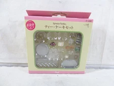 New Epoch Co. Sylvanian Families Tea Cake Set