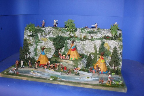 71109 Indian Camp Stagplains for 4 cm Collectible Figures with Canoes, Finished Model