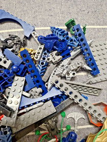 LEGO Bionicle 8575 Visorak Battle Ram 100% complete set with instructions Playse