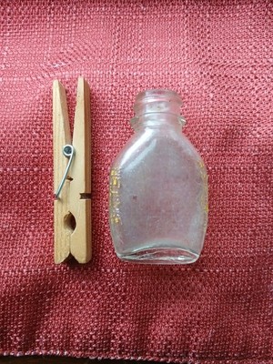 Vintage ? 1930s Bayer Asprin Bottle. About 2 inches tall.