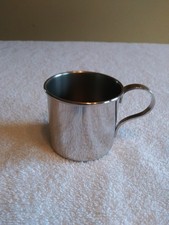 Oneida stainless steel baby cup 3 3/4 with handle x 2 1/2