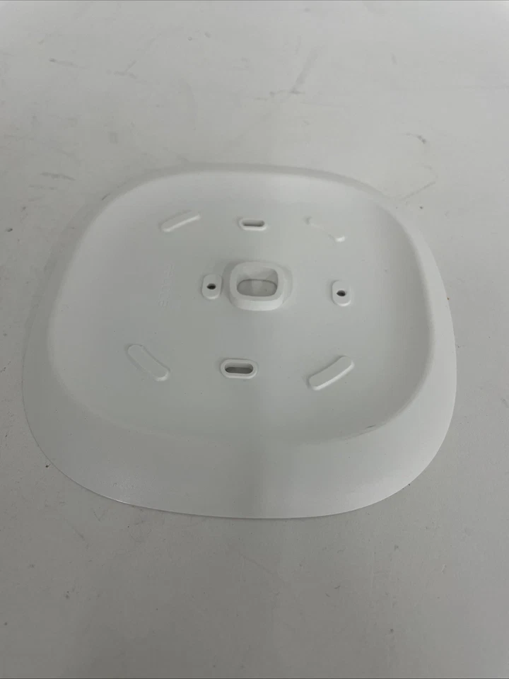 Ecobee Power C Adapter extender 810-00002, Wall Plate And Screws - Image 4 of 4