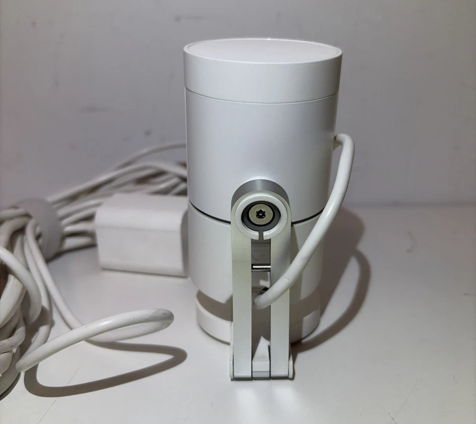 Cámara de seguridad Ring Stick Up Cam Elite PoE HD con cable blanca con base + alimentación Foto 3 de 4