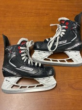 Junior Bauer Vapor X3.5 Hockey Skates Size 3.5 Used
