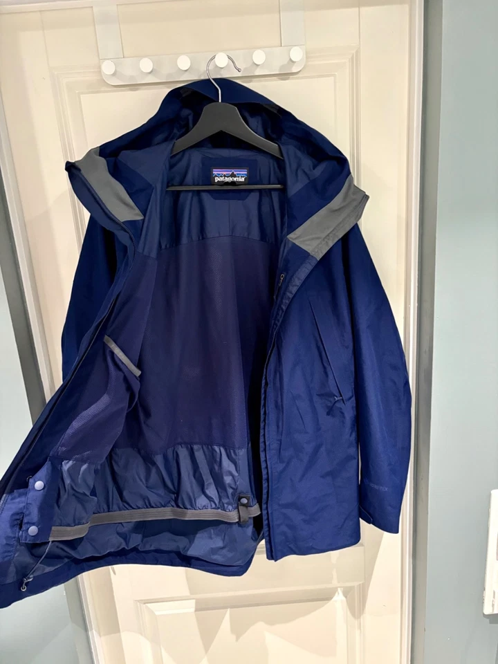 Chaqueta Patagonia Departer Gore-Tex - Mujer Mediana - Clásica Azul Marino - Excelente Foto 4 de 4