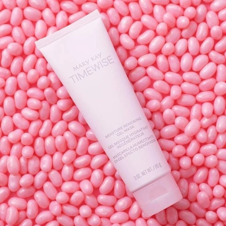 TimeWise® Moisture Renewing Gel Mask - Image 3 of 4