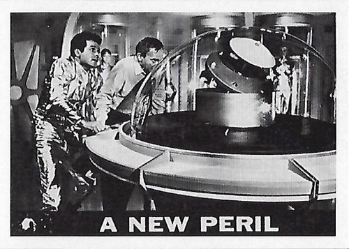 Complete Lost In Space - Original 1966 LIS Set Reprint Card 18 "A New Peril" - Picture 2 of 3