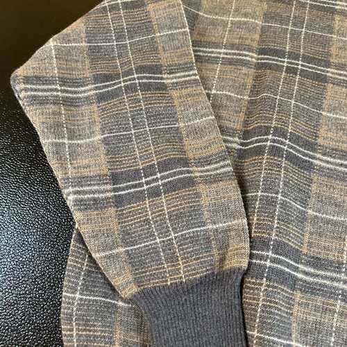 Suéter Brooks Brothers Lana Merino a Cuadros Hecho en Italia Gris Beige Para Hombre Pequeño - Imagen 4 de 7
