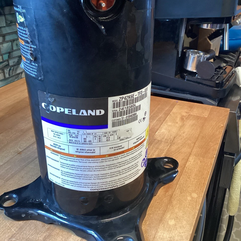 Compresor Copeland Scroll P/N# ZP42K6E-TFD-830 - 42000BTU CLIMATIZACIÓN AIRE ACONDICIONADO Foto 3 de 4