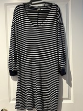 GAP Black and White Striped Women’s Dress Sz M