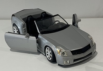 ミニカー cadillac XLR 1/18 Hot Wheels - Cadillac XLR - Silver - 1:18 Scale | eBay