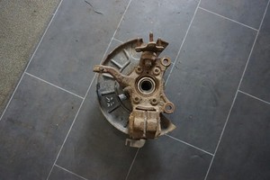 Achsschenkel Radnabe Radlagergehäuse vorne rechts VW Golf 5 V Audi A3 8P