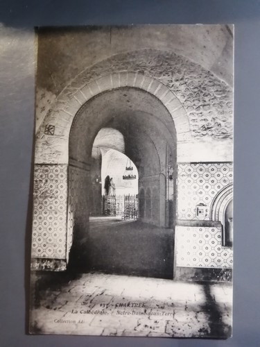 CPA 28 CHARTRES - La Cathédrale - Notre-Dame-sous-terre - Imagen 1 de 2