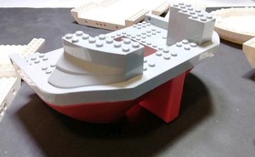 LEGO Boat Hull Vintage Pirates Redbeard 7075 47986 47983 Friends Cruiser 885