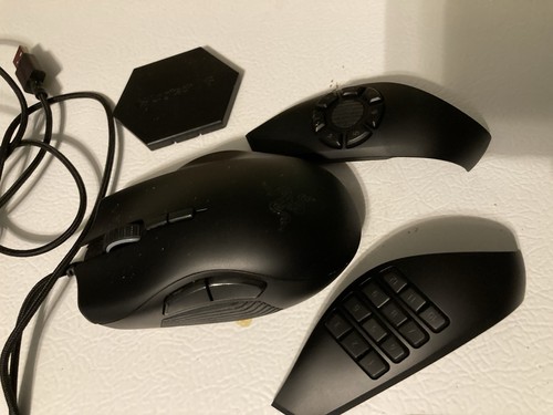 Razer Naga Trinity Wired Gaming Mouse (RZ01-02410100-R3U1) TESTED. Hardly Used - 第 2/5 張圖片