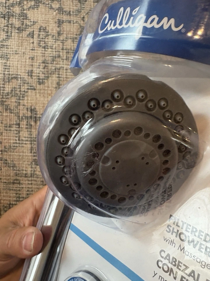 Culligan HSH-C135 Cabezal de ducha de masaje filtrado de mano, CAJA DE 10,000 galones DMG Foto 2 de 4