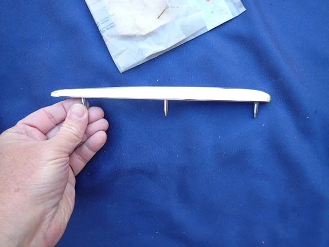 1961 年水星流星前挡泥板装饰,全新无标签! C1MB-16300-A饰边, 成型 — 第 3/4 张图片