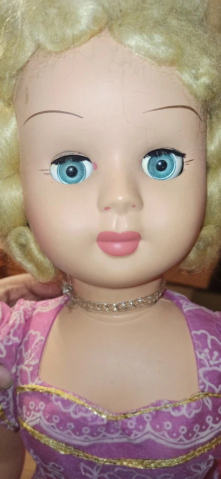 BAMBOLA VINTAGE CELLULOIDE - ANNI 50 ORIGINALE - Immagine 2 di 4