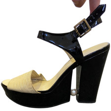 Sandalo Chanel monocromatico con zeppa di perle - circa EU 39| UK 5-6 | US 8