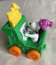 McDonald's 1994 Vintage Happy Meal Birthday Train Peanuts Snoopy Toy Schulz