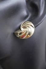 Vintage 14K Yellow Gold OVAL SWIRL SHELL Design Stud Earrings  1.81g