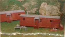 BACHMANN PLASTICVILLE #45175 HO SCALE RAILROAD WORK SHEDS 2 PK NEW IN BOX